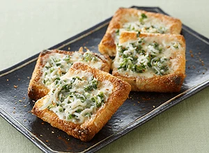 じゃことねぎのおつまみお揚げトースト