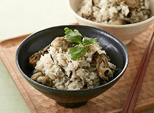 牡蠣とひじきの炊き込みごはん