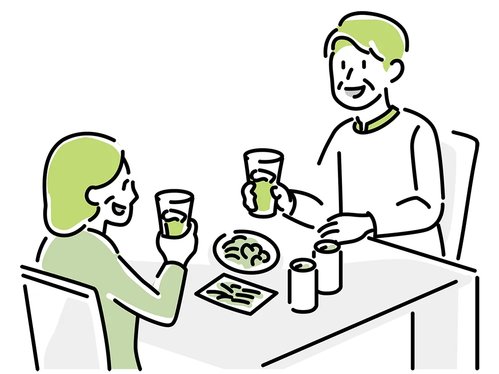 今までいろいろあって二人で飲めなかったお酒をゆったり飲みながら会話している様子